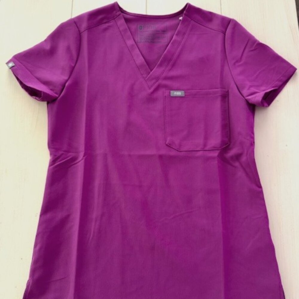Figs Set Bright Fuchsia  Catarina One-Pocket Top, Yola High Waisted Skinny XXSP
